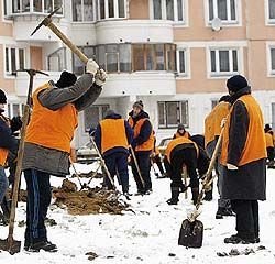 Несмотря на сокращение персонала, компании испытывают потребность в рабочих, продавцах, кассирах и инженерах