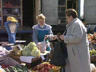 Более половины продовольственных рынков России могут быть закрыты в 2010 году