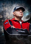 Почему выгодно покупать спортивную одежду через интернет