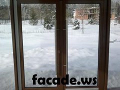 Какими преимуществами и особенностями обладают стеклянные алюминиевые двери?